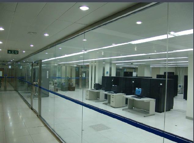 防火玻璃和夹胶玻璃的差异