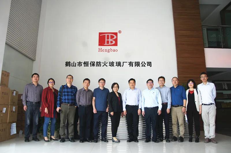 国家重点科研项目——复合防火玻璃制造技术与产业示范线顺利通过专家组现场验收